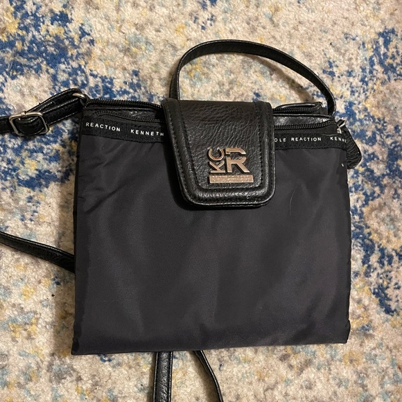 Kenneth Cole small crossbody bag - Picture 2 of 6